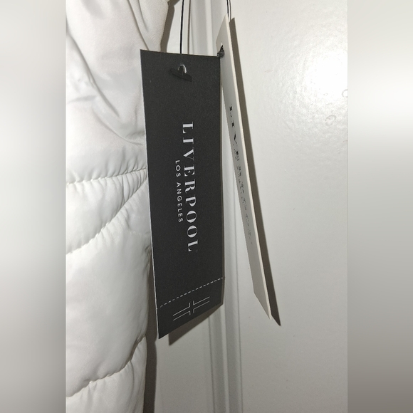 *NWT* White Quilted Vest by Liverpool - Picture 5 of 9